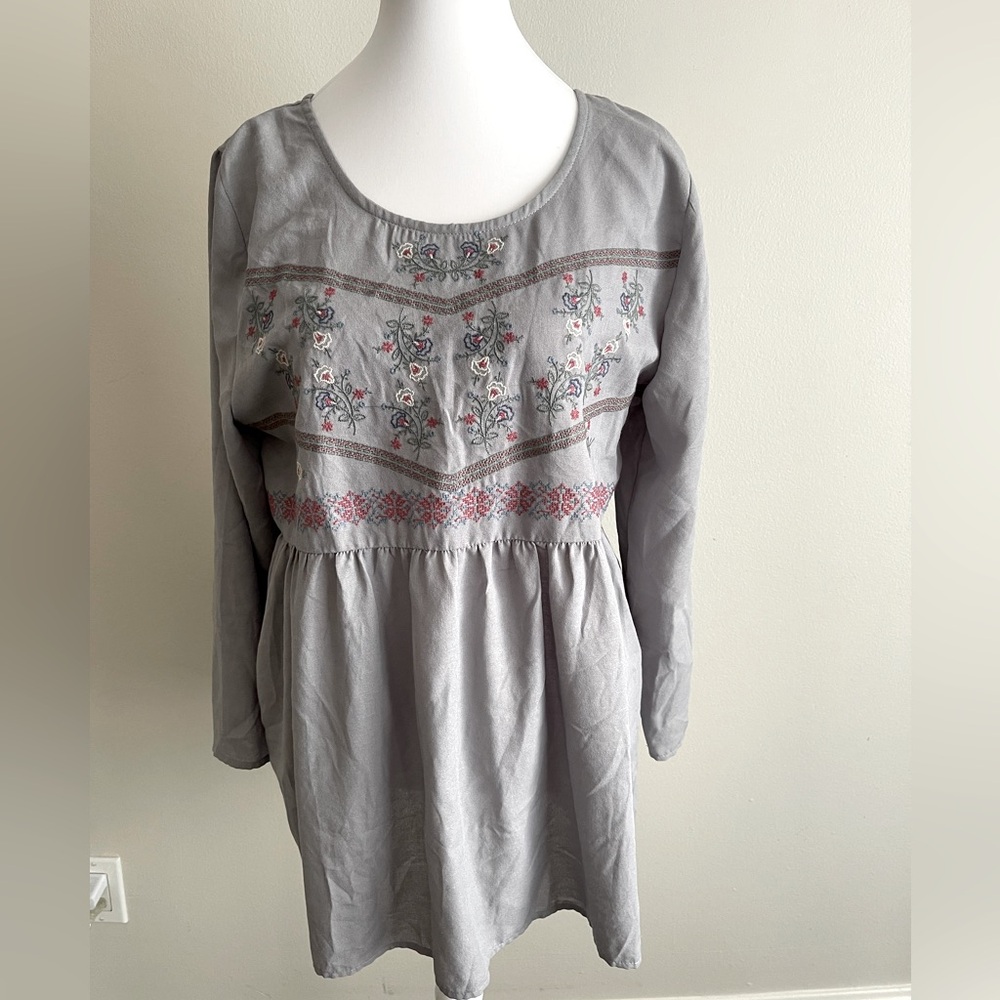 Stevie Hender peplum embroidered blouse